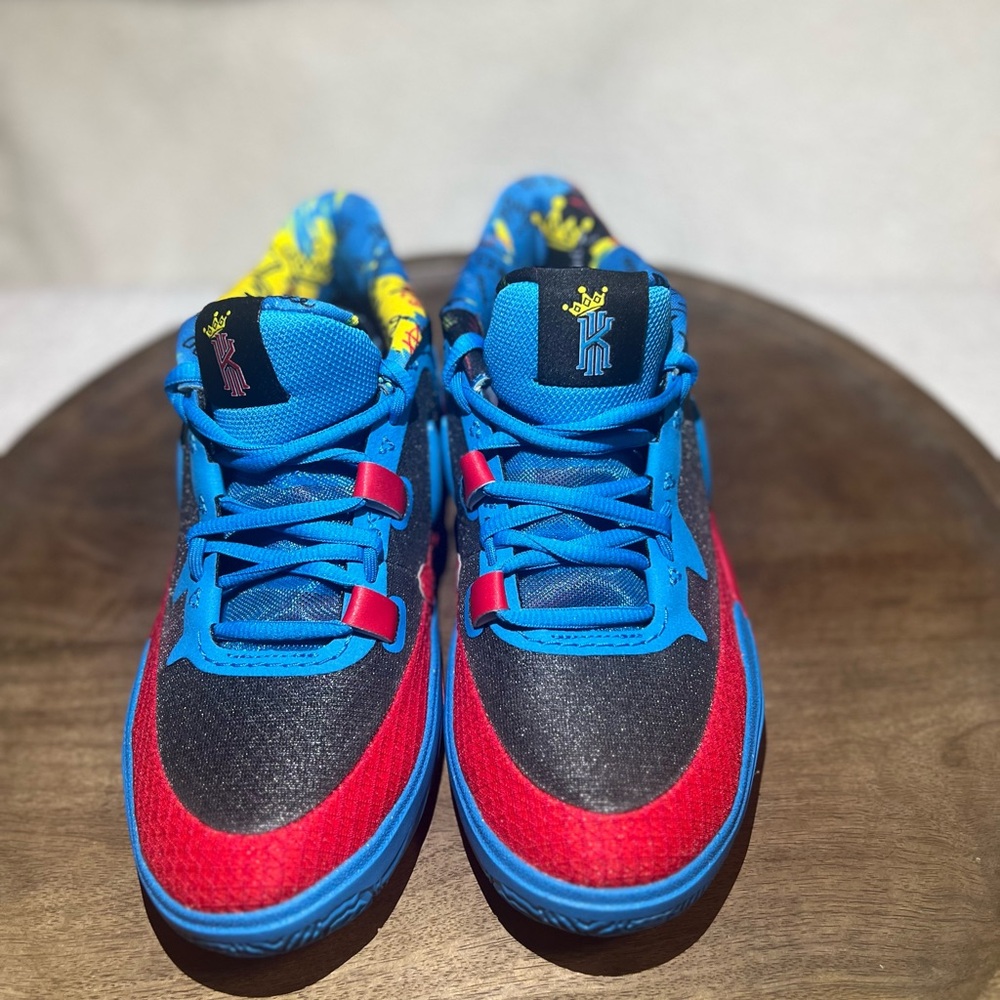 Nike Kyrie 8 GO SE (GS)